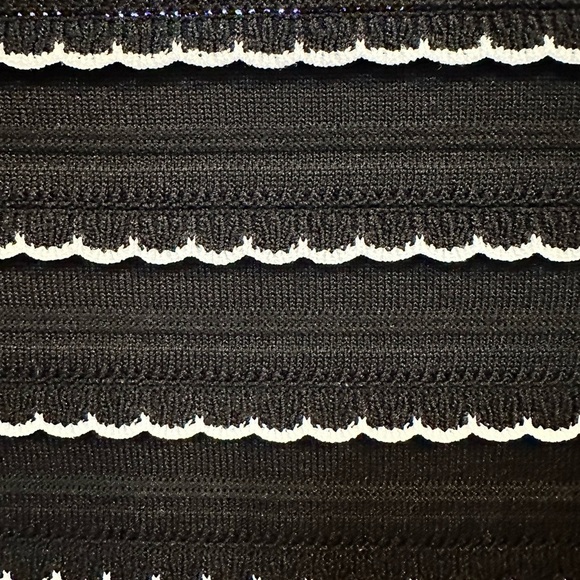 MICHAEL MICHAEL KORS Navy
Ruffled Stripe Stretch-Viscose Dress Size Small - Picture 4 of 6